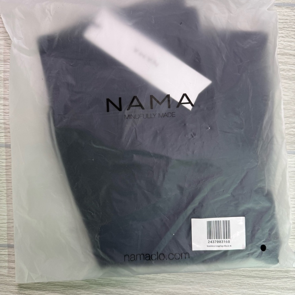 Sculpting Seamless Black Women's Leggings - Picture 5 of 11